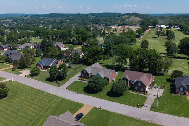 291 Bayhill Dr, Gallatin, TN 37066