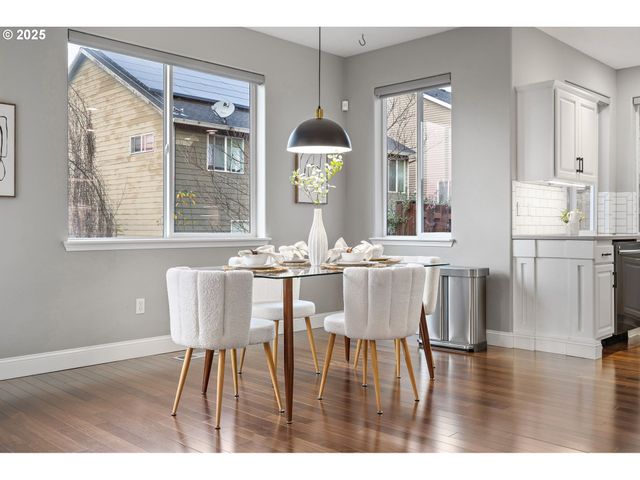 15541 Sw 144TH Ter, Portland, OR 97224