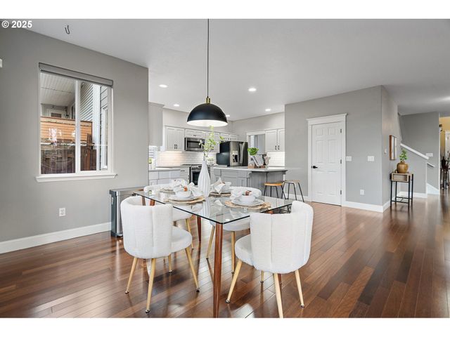 15541 Sw 144TH Ter, Portland, OR 97224