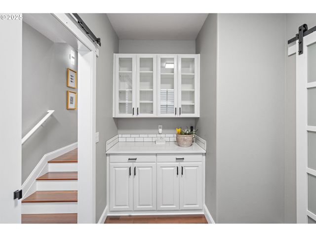 15541 Sw 144TH Ter, Portland, OR 97224