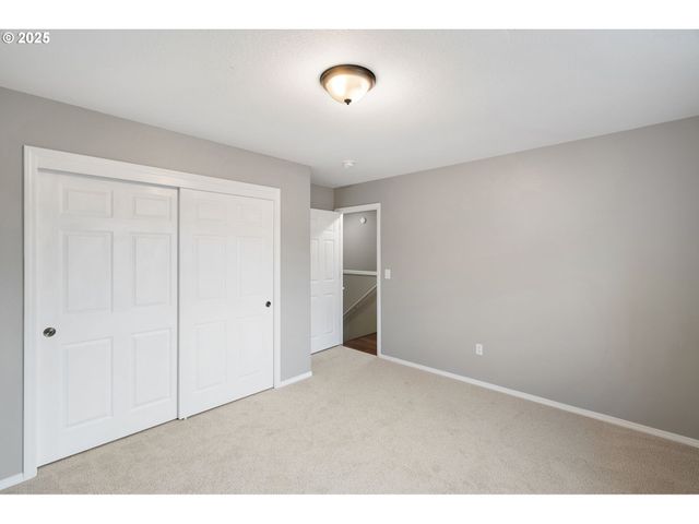 15541 Sw 144TH Ter, Portland, OR 97224