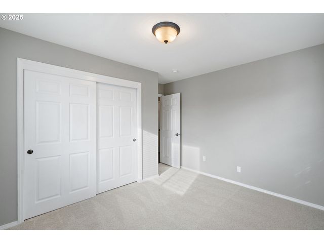 15541 Sw 144TH Ter, Portland, OR 97224