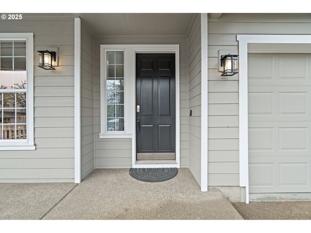 15541 Sw 144TH Ter, Portland, OR 97224