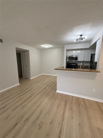 5160 CONROY ROAD 21, Orlando, FL 32811