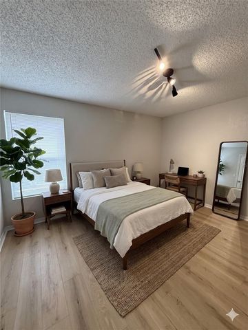 5160 CONROY ROAD 21, Orlando, FL 32811