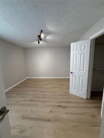 5160 CONROY ROAD 21, Orlando, FL 32811