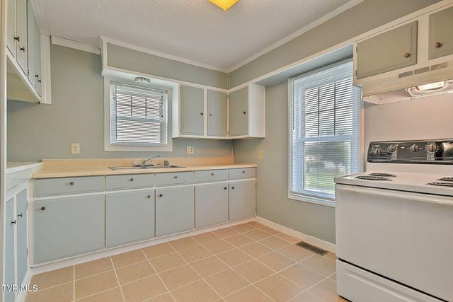 1408 West College Street, Jonesborough, TN 37659