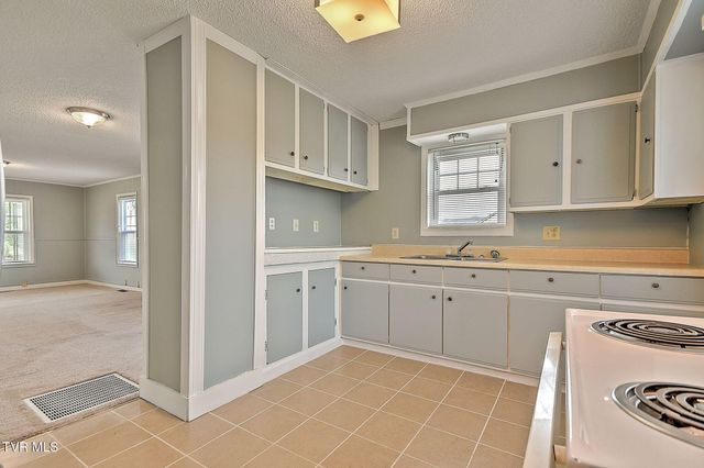 1408 West College Street, Jonesborough, TN 37659