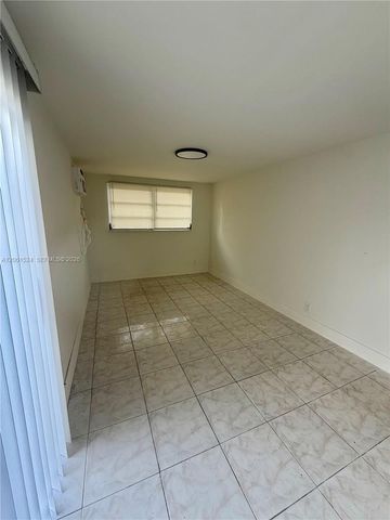 6110 Monroe Street, Hollywood, FL 33023