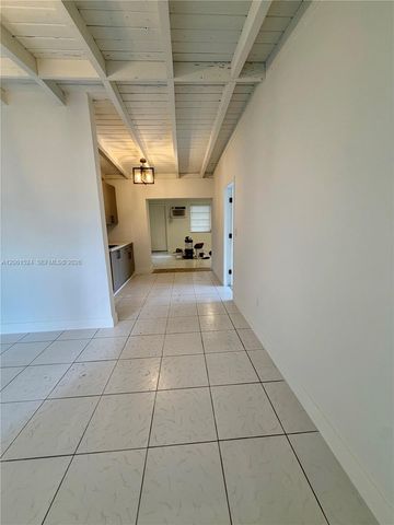 6110 Monroe Street, Hollywood, FL 33023