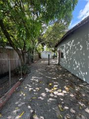 6110 Monroe Street, Hollywood, FL 33023