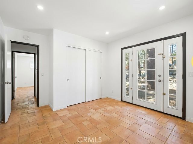 2285 Lausanne Drive, Wrightwood, CA 92397