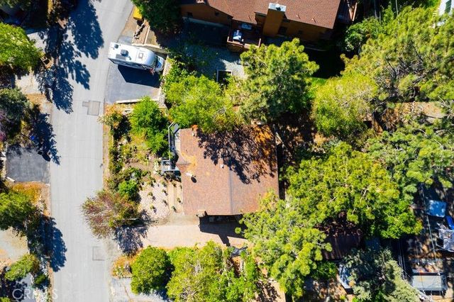 2285 Lausanne Drive, Wrightwood, CA 92397