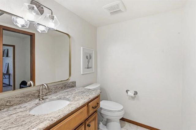2904 Arrowhead Drive, Edmond, OK 73013