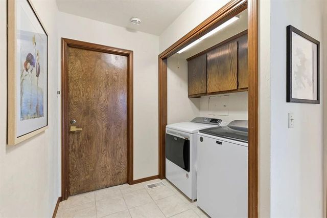 2904 Arrowhead Drive, Edmond, OK 73013