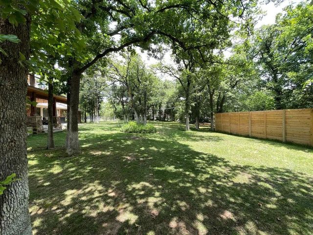 2904 Arrowhead Drive, Edmond, OK 73013