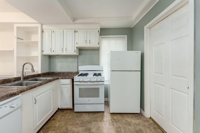 617 Wheaton Avenue, Kalamazoo, MI 49008