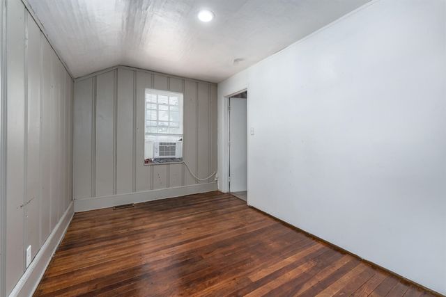 617 Wheaton Avenue, Kalamazoo, MI 49008