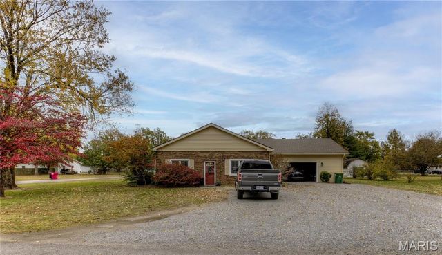 445 Margaret Drive, East Prairie, MO 63845