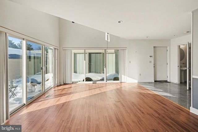 112 BLUE RIDGE CIR, Harrisburg, PA 17110