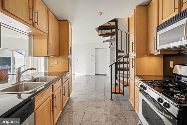 112 BLUE RIDGE CIR, Harrisburg, PA 17110