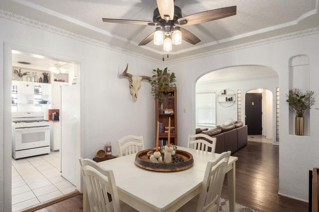 93 E Andrews Avenue, Fresno, CA 93704