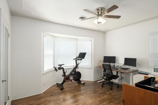 93 E Andrews Avenue, Fresno, CA 93704