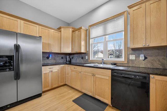 1948 Hadley Creek Drive NE, Rochester, MN 55906