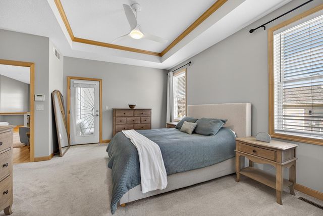 1948 Hadley Creek Drive NE, Rochester, MN 55906