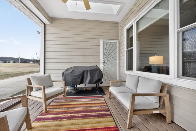 1948 Hadley Creek Drive NE, Rochester, MN 55906