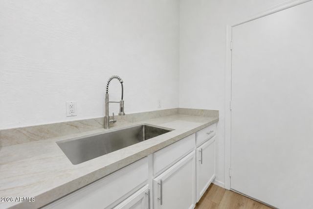 21843 N 51ST Street, Phoenix, AZ 85054