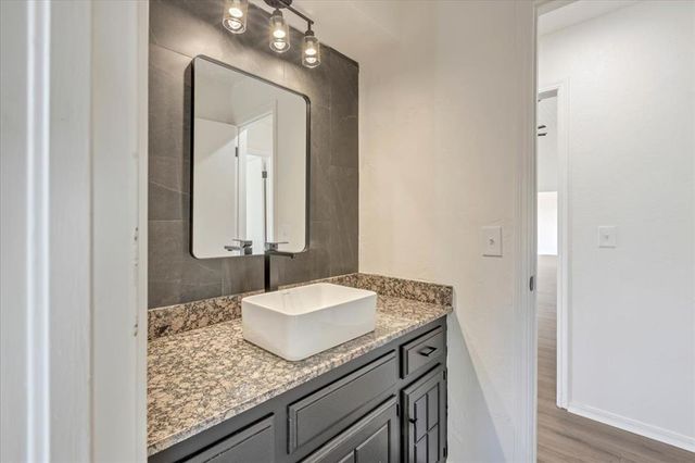 10316 Bonnycastle Drive, Yukon, OK 73099