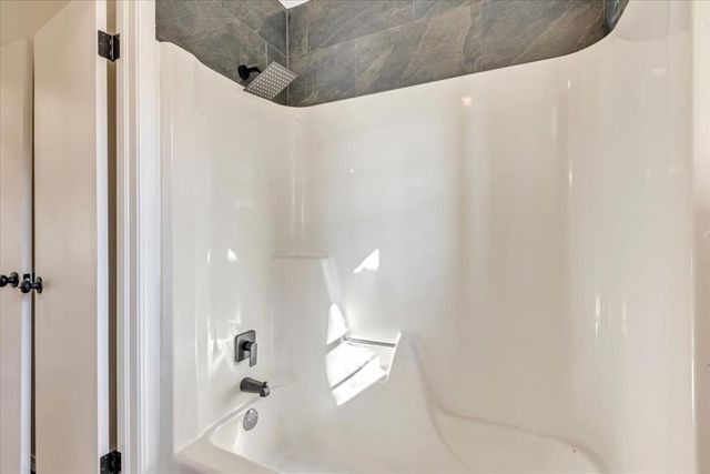 10316 Bonnycastle Drive, Yukon, OK 73099