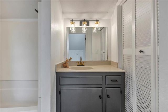 10316 Bonnycastle Drive, Yukon, OK 73099