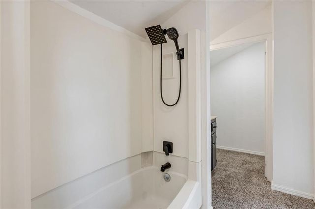 10316 Bonnycastle Drive, Yukon, OK 73099