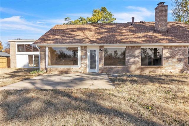 10316 Bonnycastle Drive, Yukon, OK 73099