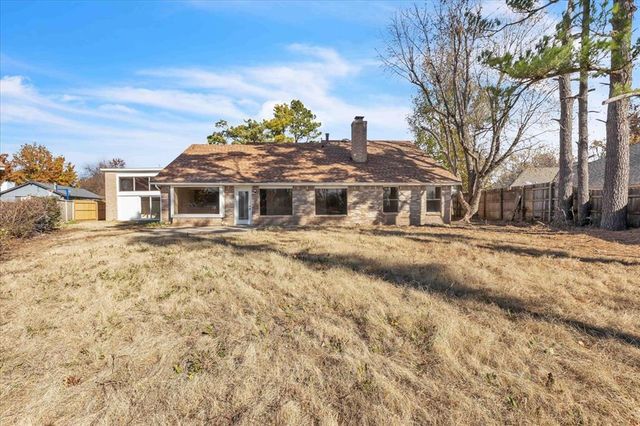 10316 Bonnycastle Drive, Yukon, OK 73099