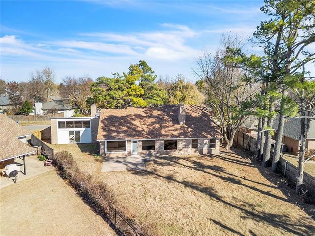 10316 Bonnycastle Drive, Yukon, OK 73099