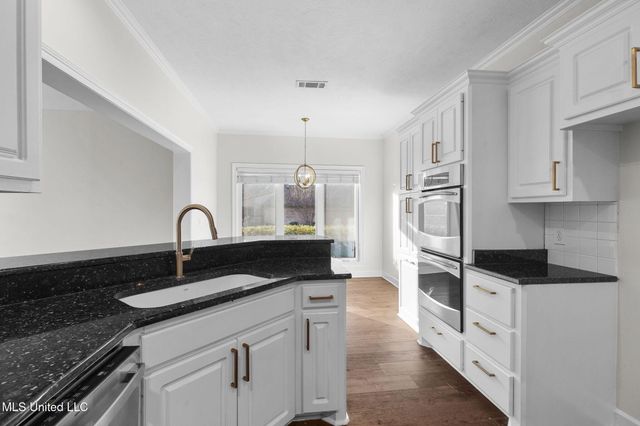 204 Breezy Hill Drive, Madison, MS 39110