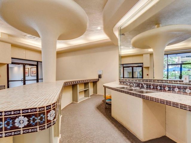 40 N Interstate 35 Highway 6C1, Austin, TX 78701