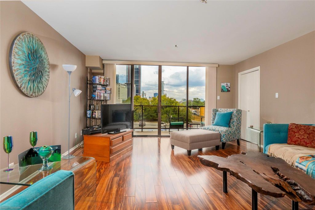 40 N Interstate 35 Highway 6C1, Austin, TX 78701