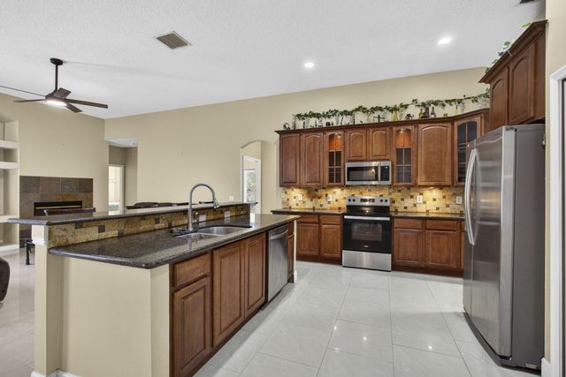 17044 N 72nd Rd Road N, Loxahatchee, FL 33470