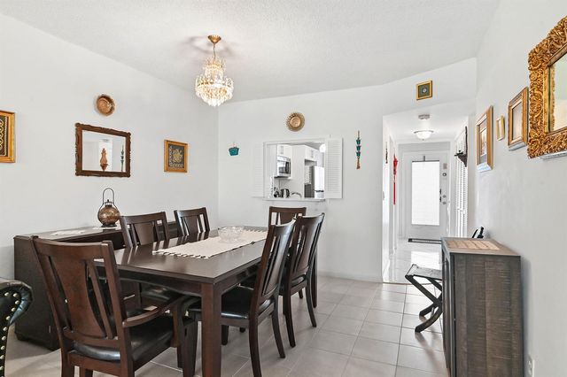 2860 SW 22nd Avenue 4040, Delray Beach, FL 33445
