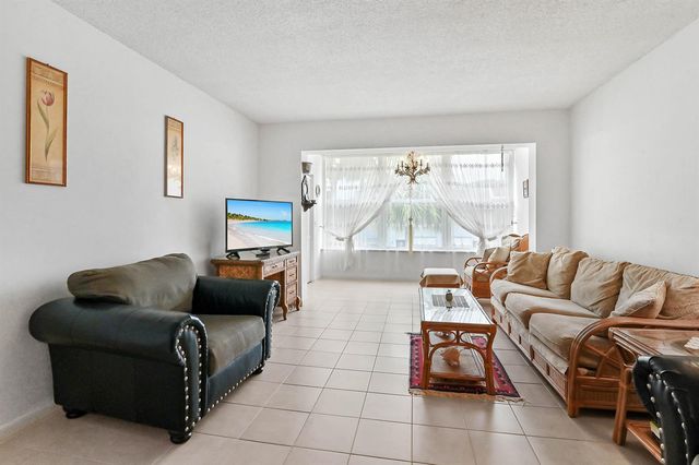 2860 SW 22nd Avenue 4040, Delray Beach, FL 33445