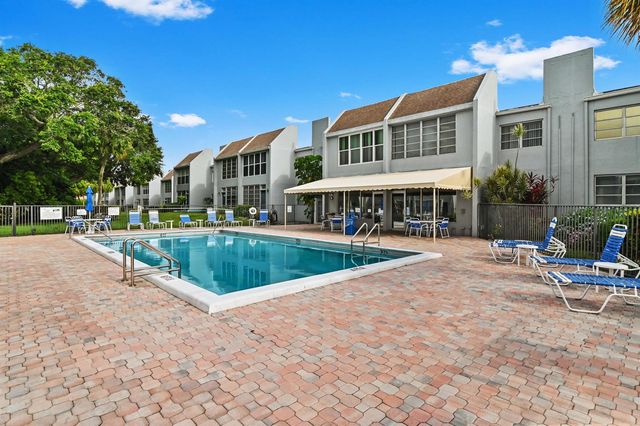 2860 SW 22nd Avenue 4040, Delray Beach, FL 33445