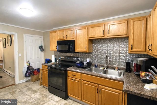 415 E 10TH ST, Wilmington, DE 19801