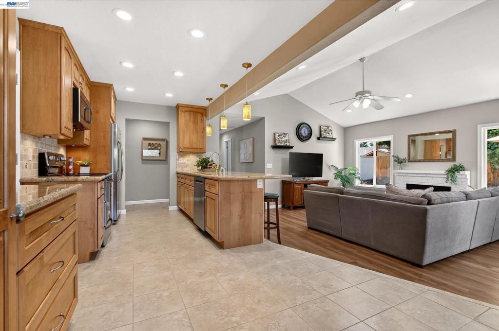 Image 13 of property listing at 4634 Klamath Ct, Pleasanton, CA 94566