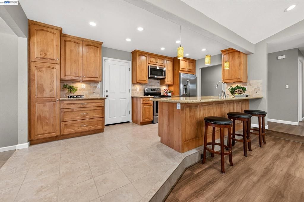 Image 7 of property listing at 4634 Klamath Ct, Pleasanton, CA 94566