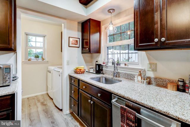333 VALLEYBROOK DR, Lancaster, PA 17601
