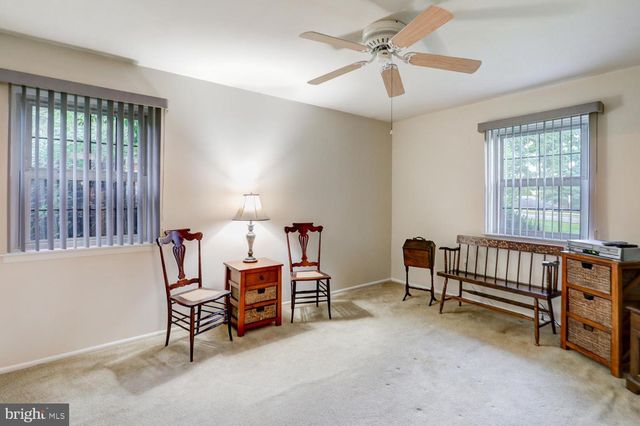 333 VALLEYBROOK DR, Lancaster, PA 17601